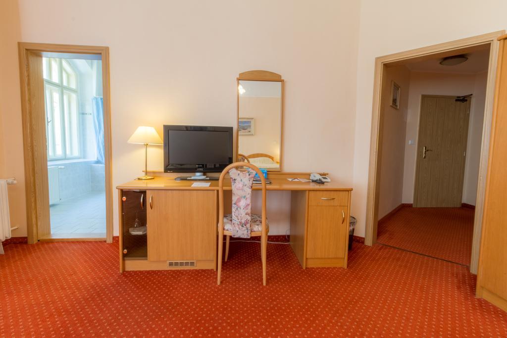 Ensana Svoboda Mariánské Lázně Extérieur photo