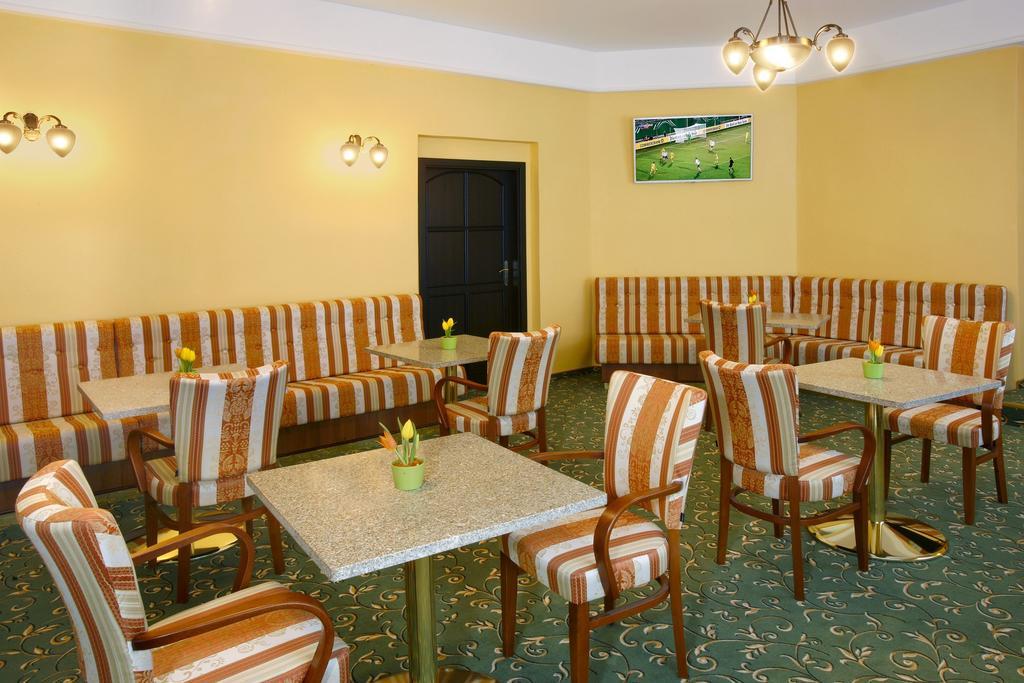 Ensana Svoboda Mariánské Lázně Extérieur photo